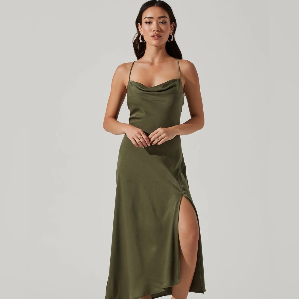 NWT ASTR The Label Gaia Midi Dress